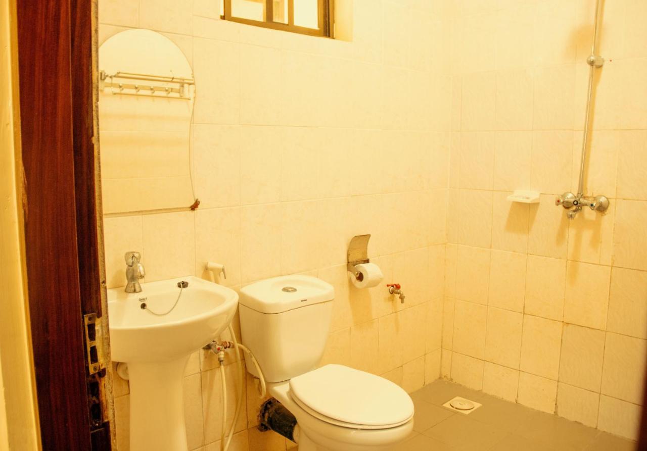 Travellers Home ダル・エス・サラーム エクステリア 写真